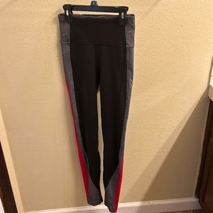 Lululemon play off the pleats leggings